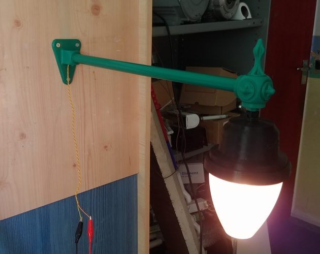 Homemade 3d printed gec lantern and bracket
