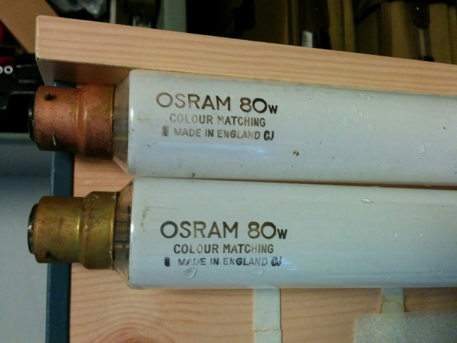 Osram 80w BC tubes colour matching
Completely unused and spotless.
