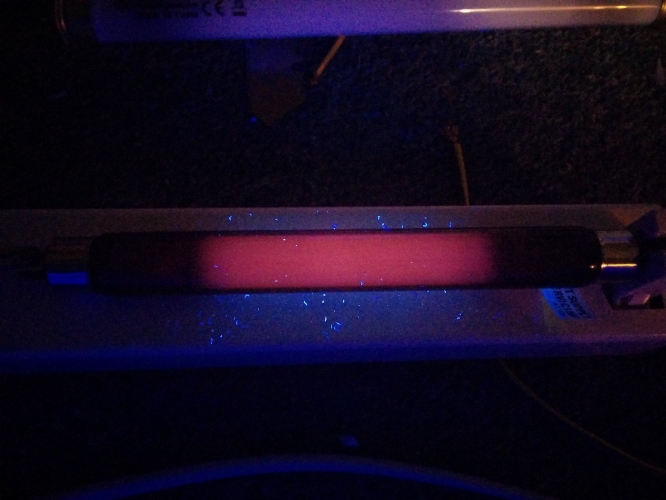 Mazda 4w blacklight tube lit up
Well used but works fine
