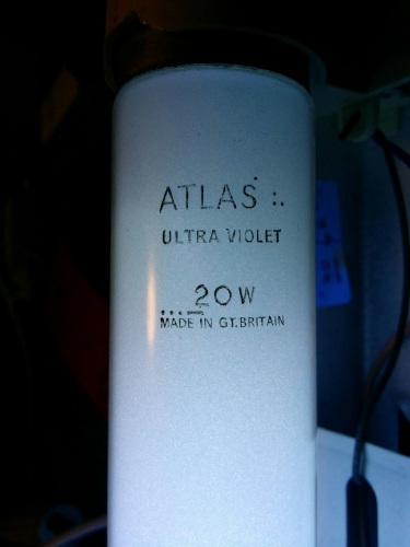 Atlas 20w ultra violet
Found this hiding at dh today. Seems to have speckles of white phosphor in it as well as the BL phosphor.
