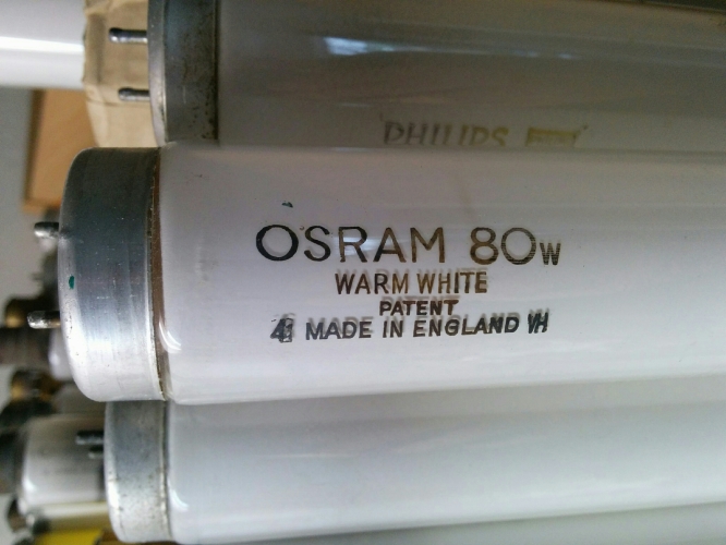 Osram 5ft t12 with strip

