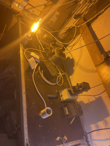 Power testing the dyna vision ballast 
I tried these ballasts with various different lamp arrangements and a sonoff pow to see what difference if any I would get with different lamps. The result none!! These ballasts pull a constant 277W no matter what the lamp. Here it’s running a 250W Osram GEC SON T Plus from the early 80s. 
I tired ventrue HO 250W
Philips Master CDM-T MW Eco 230W
GE Constant colour 250W CMH

All the same result 277W I don’t see the benefit of these less reliable ballasts over simple 250W Mag no energy saving at all.
I may fire up some 250W mag tomorrow and see what power they pull. 
