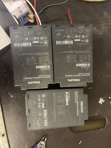 Fucked ballasts 
Got these off Pat at the last meet any idea of the date? These just flash the lamp and don’t strike 
