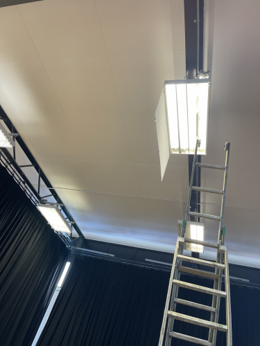 4X54W T5 low bay new dimmable ballast 
No new tubes in this one left the cromptons in but new tridonic. 
