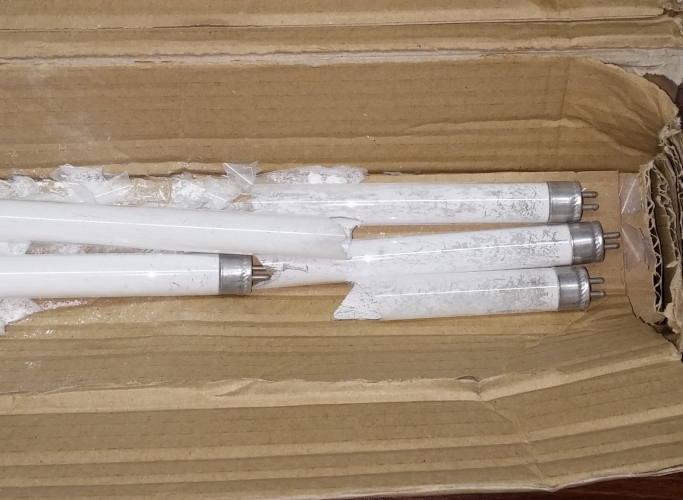 F$*ing Couriers!
These would have been T5 GEC fluorescent tubes until they met with  some less than satisfactory packaging and a careless courier!

