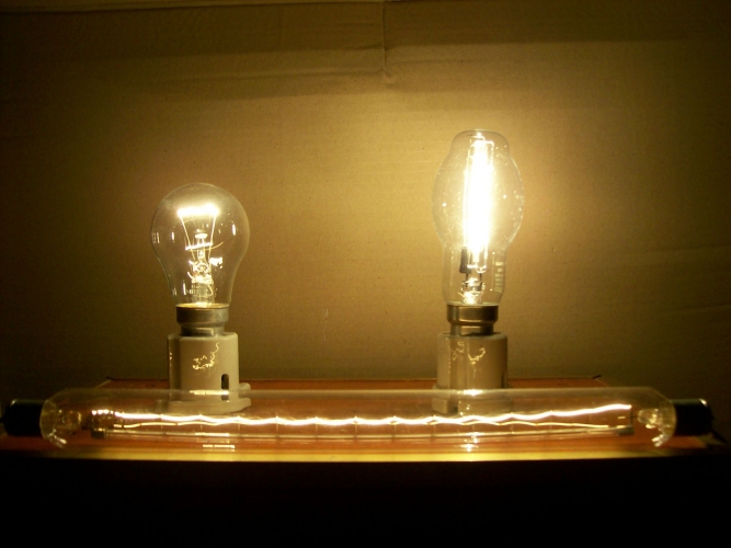 GLS mix 2
A new, (small size) 40watt clear GLS, with a Radium halogen, and my only 30watt Osram linear tungsten lamp 
