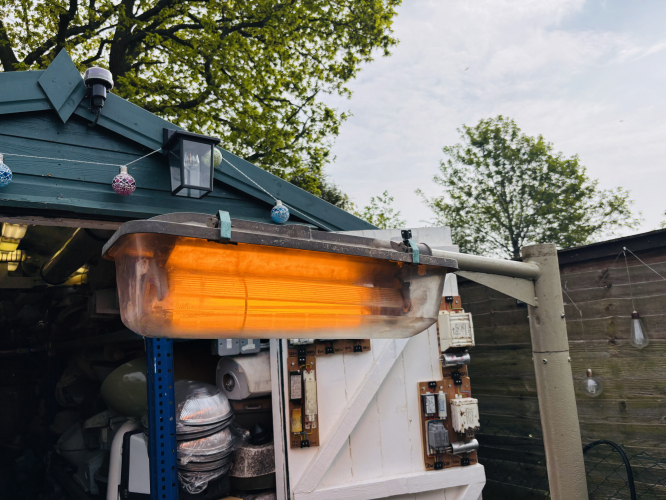 From days long gone!
Nice to see Dave’s vast collection on SOX perfection!, forgive my forgetting what they all were though!, but it was a good reminder of what our street lighting once was! 
