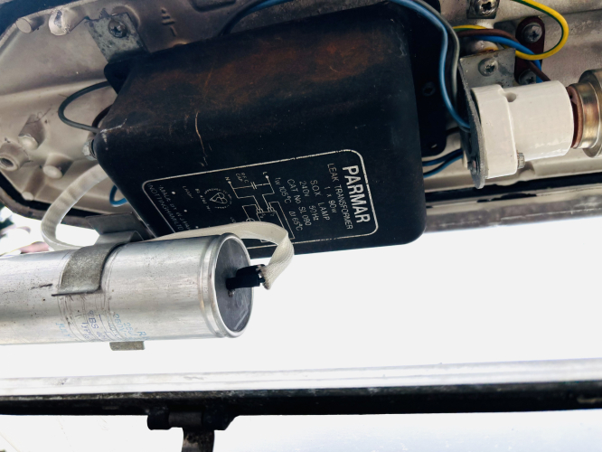 Autoleak all day! :D
Proper control gear from days long gone! 
