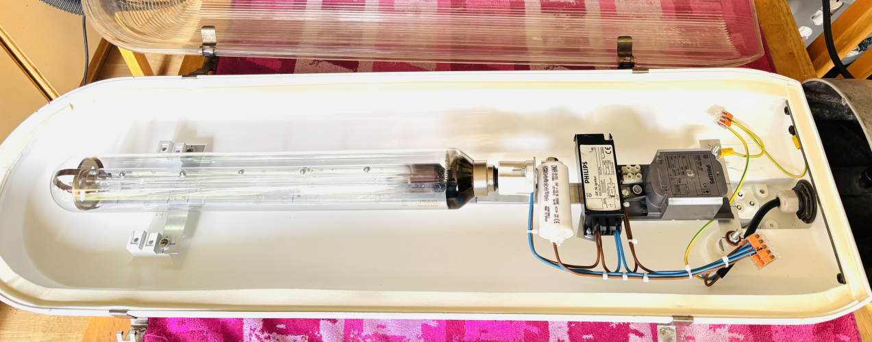 Philips MA50-00 to MA90-GOS mod
Pretty sure the Mk 1 MA didn’t come like this?, but using the LED rail I made for this originally it seemed like a good idea!
