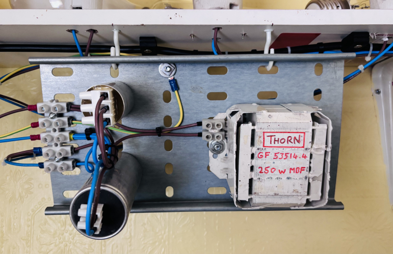 Arcstream 960 gear 
Thorn’s GF ballast range, the scruffy era of Thorns gear! 
