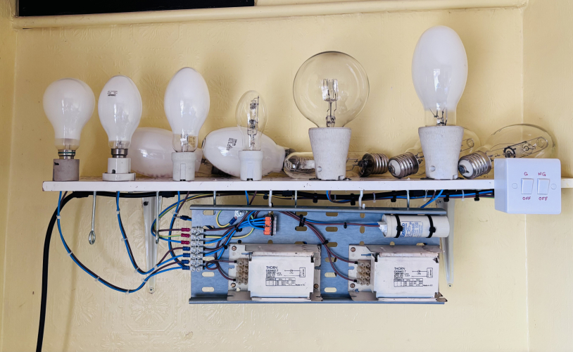 Twin MBF 80s
Decided to make a twin merc setup as I have 3 mercury lamps with 3 different caps!
