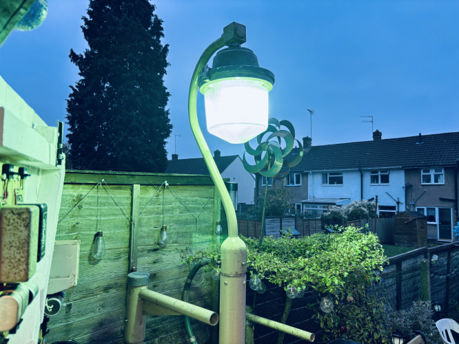 Dave’s meet, October 25
The Osira fully run up, bringing the greens out in Dave’s garden with that unique colour you could only get from clear mercury lamps 
