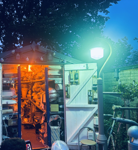 Dave’s meet, October 25
A vast contrast in colour between mercury and low pressure sodium giving a cool effect!
