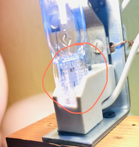 TD halide foil seal issue possibly?
Digging out my halide box last night, I remember Kev’s post from 4 years ago about his CDMs all scrap because of an issue with the pinch seals?, I also have 2 CDMs and an Osram Powerball with similar oddities in that area?, the power ball runs perfectly, but I’m wondering for how long?

