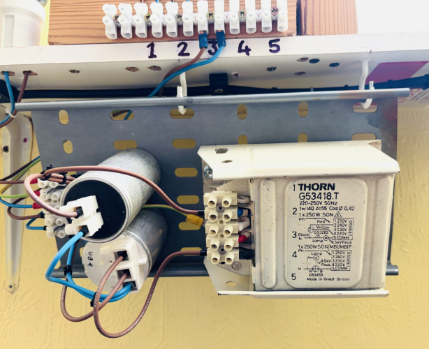 Gear tray 9!
As well as me having the DINO, I wanted to put Thorns workhorse SONPAK ballast into use also!, I’ve had the ballast since 1990!, it good to give it life again!
