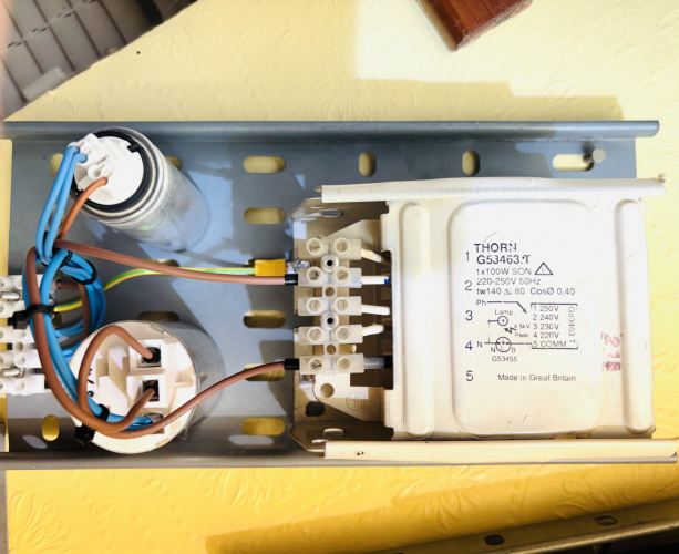 100 watt HQI gear
It’s nice to dig things out of your gear collection and put them back into service! Not used this since 1995!, but as I have 2 100 watt HQIs I decided to build a set.
