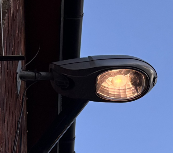 Arc 80 on start 
This is why I love elliptical lamps for street lighting applications!, you get a softer reflective pattern from the optics!, I grabbed this shot just as she fired up for the night. Big thanks to James for this beast of a lantern!, one of INDALS best designs ever!
