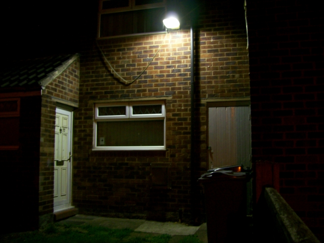 The good old days of MBF!
Mercury power!, my little 50watt MBF providing just enough light for the front of the house.
