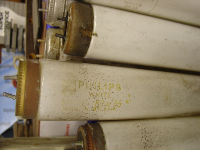 Old 1960's brass capped 5 foot 80 watt tubes, Philips and a Atlas super 5 with the fat brass cap
