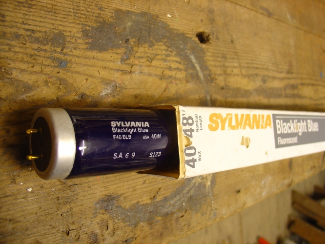 USA made Sylvainia blacklight blue 4 foot 40 watt
