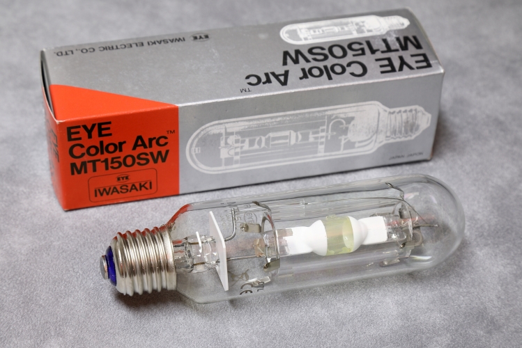 Iwasaki EYE Color Arc MT150SW
1 x 150w quartz metal halide lamp for open luminaires with very high CRI.
The Japanese know how to make very good lamps!

I'll grab a photo of the arc tube when I dig out my 150w gearbox.

4500k
96% CRI
11,000lm
12,000h
