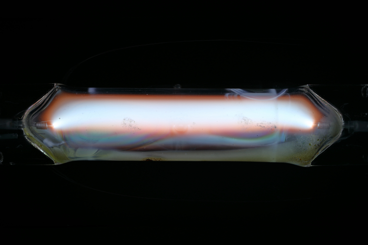 1000w Iwasaki Multi-Metal MT1000B-BH/N: Full power.
1 x 1000w Iwasaki EYE tubular clear quartz metal halide lamp at full power.
This lamp was nice and bright and has a decent colour.
