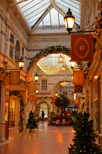 Warm glow of SON indoors.
Lovely!

St Michaels Row in Chester, which is part of The Grosvenor Shopping Centre.
