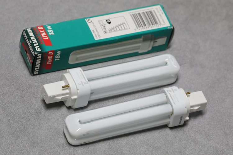 18w UK Sylvania Lynx D (PL-C)
18w 2-pin Sylvania Lynx D lamps.
I got these for that Thorn surface can fitting but in error I ordered the wrong ones! Only a couple of quid so no loss.

4000k
1200lm
12,000h
