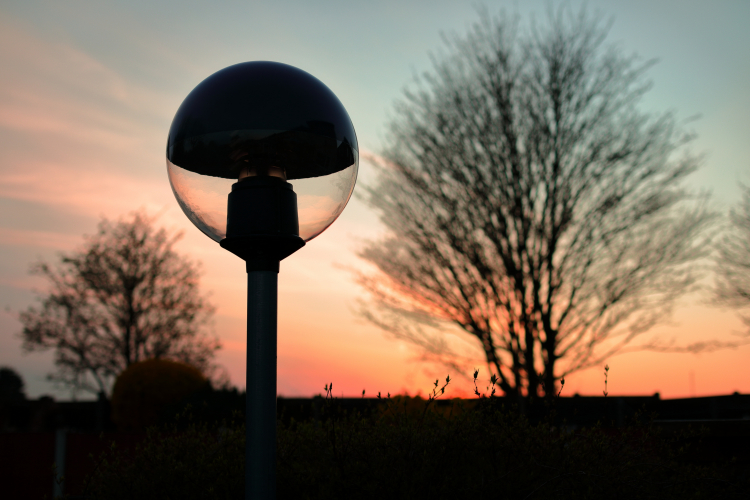 Globes at Dusk...
The new Kingfisher Sloan globe lantern on my back patio at dusk.
Waiting to fire up once again for another nights service.
