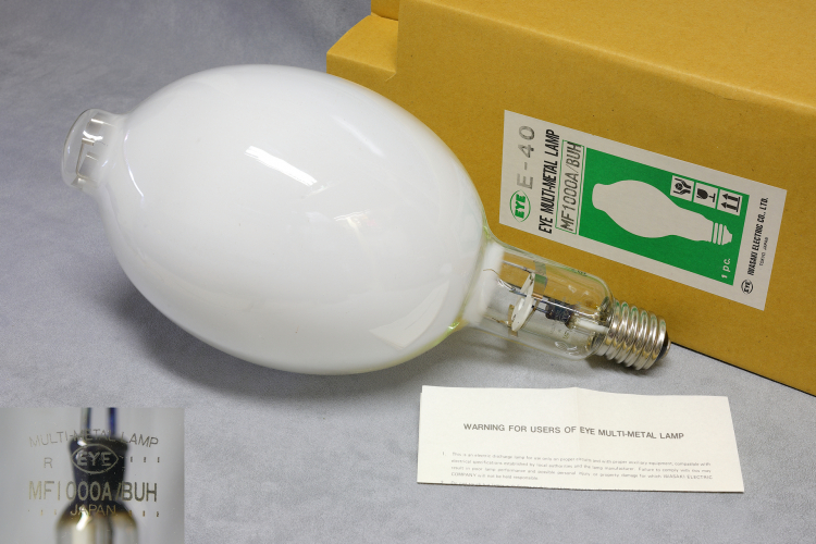 1000w Iwasaki EYE Multi-Metal MF1000A/BUH
1 x 1000w Iwasaki EYE MULTI-METAL coated quartz metal halide lamp.
Quite a nice big BT lamp which is quite good and has a decent colour!

Datasheet states for low voltage mercury gear with low voltage ignitor but it struck all by itself before I could trigger the ignitor!
