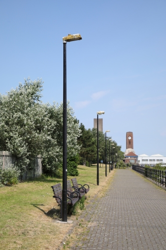 Long neglected Industria 2600's
The section of waterfront near Seacombe ferry terminal at least gets the path and grass looked after but the streetlights have been disconnected and left to rot for years.
"switched off to save energy" says the stickers on the columns...
