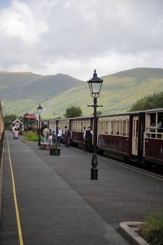 "Vintage" lanterns and columns
Spotted at the Rhyd Ddu station on the narrow-gauge Welsh Higland railway.
I think these are modern replicas from when the station was rebuilt and reopened in 2003 after closing in 1936 that used to burn CFL's but have since been converted with LED geartrays.
