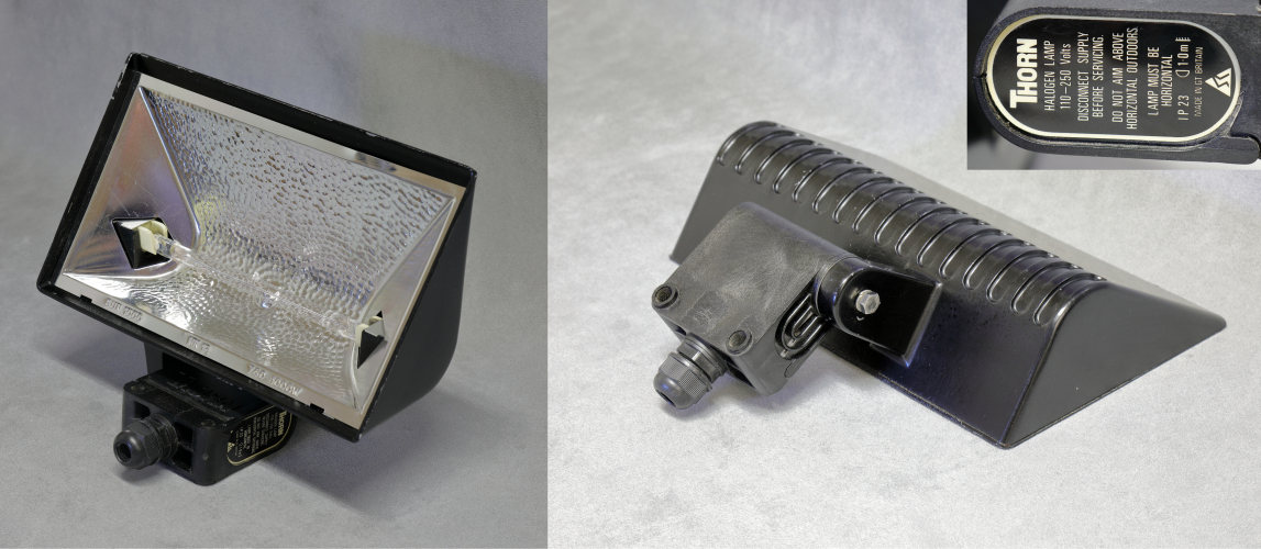 Thorn Mk12 SunFlood 1000
1 x Thorn SunFlood 1000 Mk12 for 1 x 750 or 1000w linear tungsten halogen lamp.

Probably the most compact 1000w halogen fitting that I've seen.

Bigger brother to the more common SunFlood 500!
