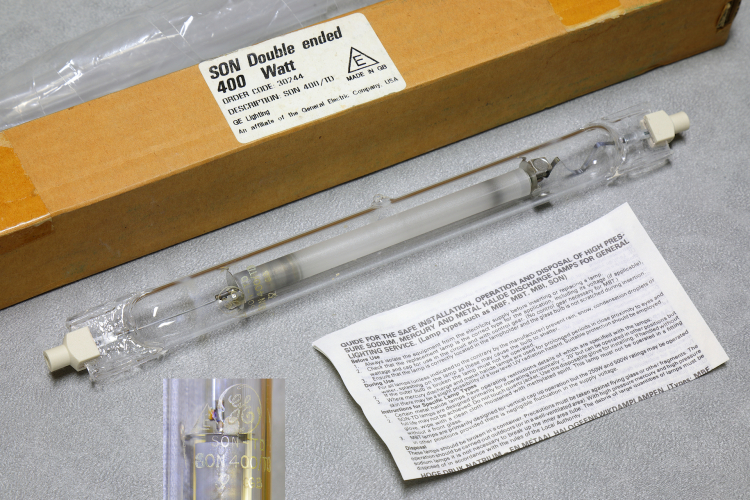 GE 400w SON-TD
1 x 400w GE Lucalox double-ended high-pressure sodium lamp.
Designed to replace and be used in the same luminaires (with an external gearbox) as 1500w linear halogen lamps such as Thorn's Haline series of fittings.
The compactness of this lamp means it can be precisely located very near to the focus of compact ellipsoidal reflectors and thus providing very tight optical control compared with normal single-ended lamps.

20,000h
43,000lm
