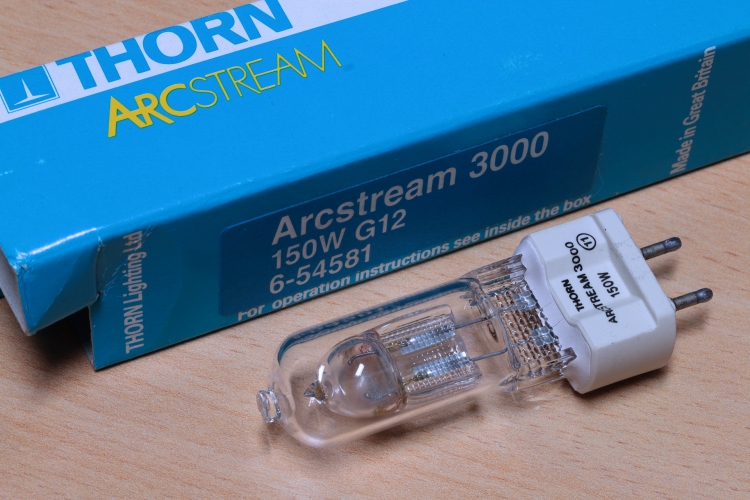 Thorn 150w Arcstream 3000
New-old-stock 150w Thorn Arcstream 3000 metal halide lamp.

 One of the very first low wattage compact metal halide lamps produced.

3000k
5,000h
12000lm
80& CRI
