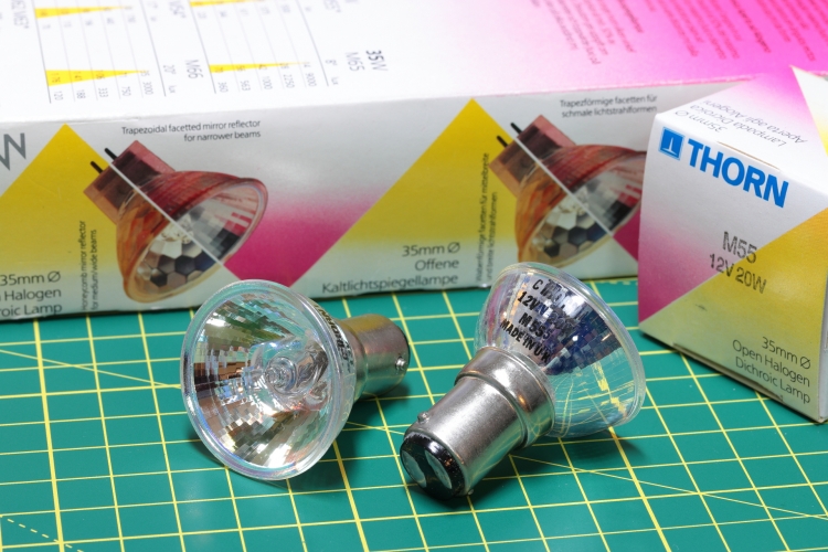 Thorn SBC 12v 20w M55 MR11
1 full box of Thorn 12v 20w open dichroic halogen reflector lamps with SBC bases.

Interesting little lamps which I got by mistake. If anybody wants any for cost of postage let us know.

