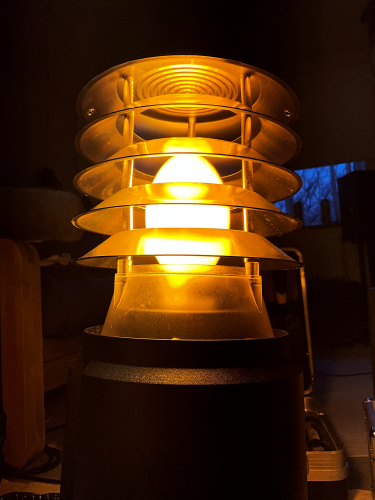 Kingfisher Sloane 50w SON-E: Full Power
Showing a Sylvania 50w SON-E lit with the lampholder in the new position.
Much better IMO!
