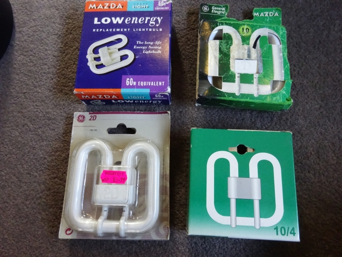 4 generations of 10w 2D
Collected over time, I have 4 different variants of the tiny 10w 2D lamp.
Top left is the original Mazda lamp supplied with the adaptors
Top right is GE Mazda, and was a lucky find in a clearance sale
Bottom left is GE only, made in GB
Bottom right is interesting, its made by NASC and is still made today surprisingly.
