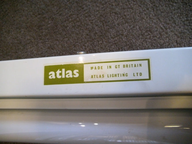 Atlas Superslim 4'
So refreshing to see this original label, as all my other Superslims till now have been painted.
