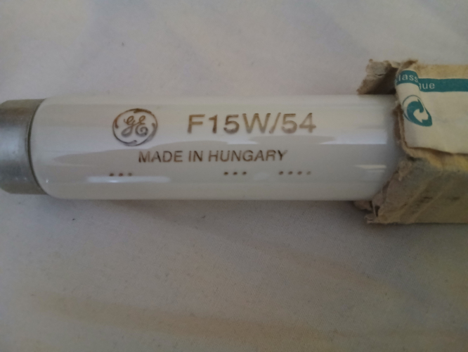 GE 15w T8 54
like the Osram 13w I uploaded, this is an unusual, but nice tube to have in the stash.
