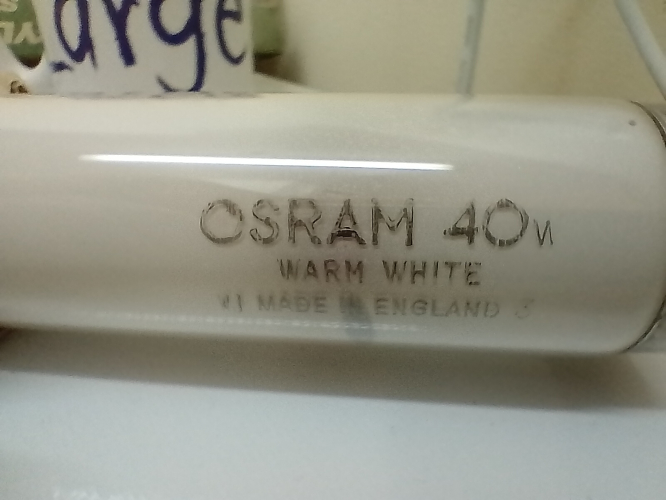 Osram 40w 
old Osram 2 foot 40w warm white, has done some work, and looks nice lit. has an earthing stripe & came from Danny
