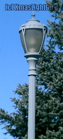 StreetLight #060
Post-top lantern..and to me a fairly nice looking one

If i remember right, lamp is HPS/SON
