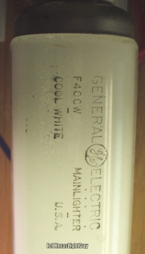 Vintage GE 40w Mainlighter
Found this at an estate sale a week ago...
A vintage GE 4-foot 40w "Mainlighter" lamp with inside-etch
Appears to be un-used, when I tested it/took the pic, could have been its first use...
Keywords: F40T12; 4-Foot