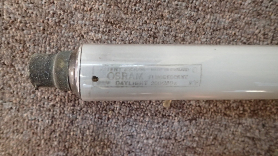 Osram 5' 80W BC Daylight
Sadly this one has failed at this end but there is still continuity at the cathode.
