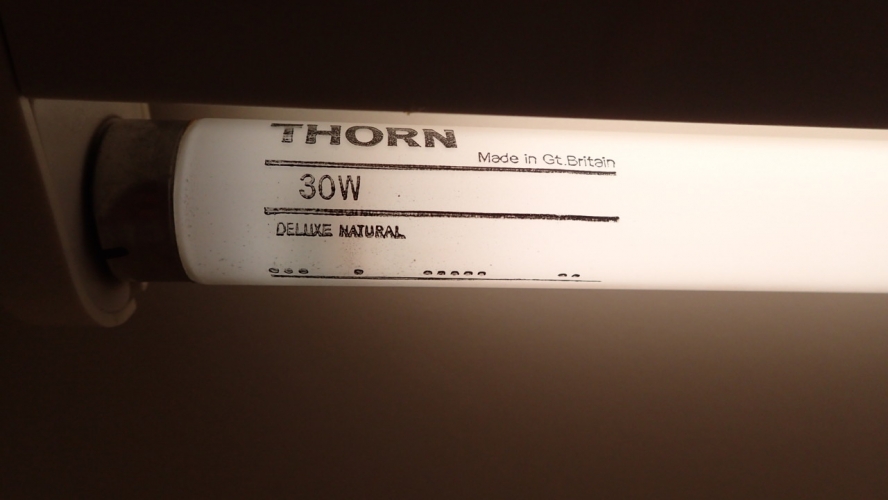 Thorn 30W T8 Deluxe Natural
A more recent example from the early 90s, used in my kitchen under-cupboard lighting. These are slightly less pink than the vintage 80W Atlas on the ceiling.
