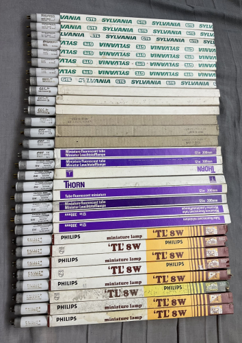 Smorgasbord of Sylvania Osram GEC Thorn Philips F8T5 8W T5 1ft fluorescent tubes
picked these up as a job lot off eBay a little while back because I realised I did not have many 8W T5's in my collection at all, and I thought would be a good idea to get few, and this large bundle of all vintage sorts fitted the bill very nicely, giving me a nice little variety of tubes all in one go :)

one thing that tickled me in regards to the Osram GmbH made GEC tubes from Italy is the fact the sleeves although plain are still marked in German Osram "L8W/30" nomenclature, somewhat giving the game away as to who actually made these tubes! also of course we can tell from the place of origin and general style of the tube, that they are not actually GEC made, but it amuses me how despite the tubes being etch'ed up all British style the sleeves are not, again, giving the game away somewhat it feels like :)
