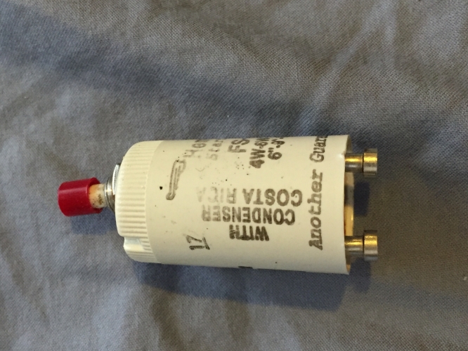 use this starter for best lamp life
here I took a junky stater drilled a hole in it case. Then installed normally open push button switch. solderd two wires on switches and one on each pin of starter base.  you manually start your florescent by holding button in for 3 seconds until cathodes glow a bit and release.  this what I use for extending life of vintage tubes and minimize the cathode sputtering. this why it not uncommon to see orginal lamps in a desklamps. 

