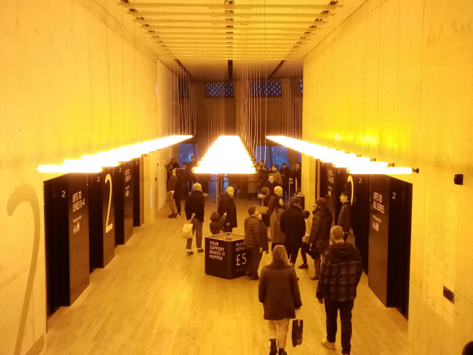 Tate modern 3
I only went to tate modern specifically to see this installation of 135w SOX lamps - it was so bright it was ridiculous but great to see
