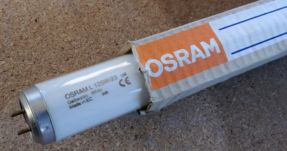 Osram (Philips) UK 125w/23
 Brand new in sleeve. Top quality tube! Loads available at the meet if anyone's interested
