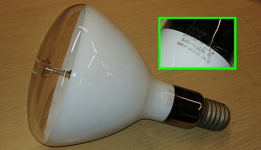 Osram Vialox 310/360w NAV-R (SON-R)
Appears BNOS but no box. Made in Great Britain, date code o8a8 - October 1998?

This is a SON reflector lamp designed to directly replace a 400w mercury lamp.

Can probably get a couple for the meet if anyone's interested?
